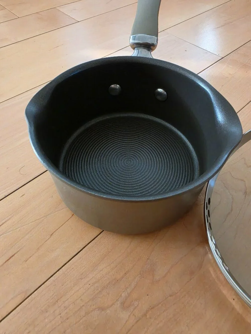 Circulon Premier Professional 1QT/0.9L Saucepan + Dual Strain Lid Hard Anodized